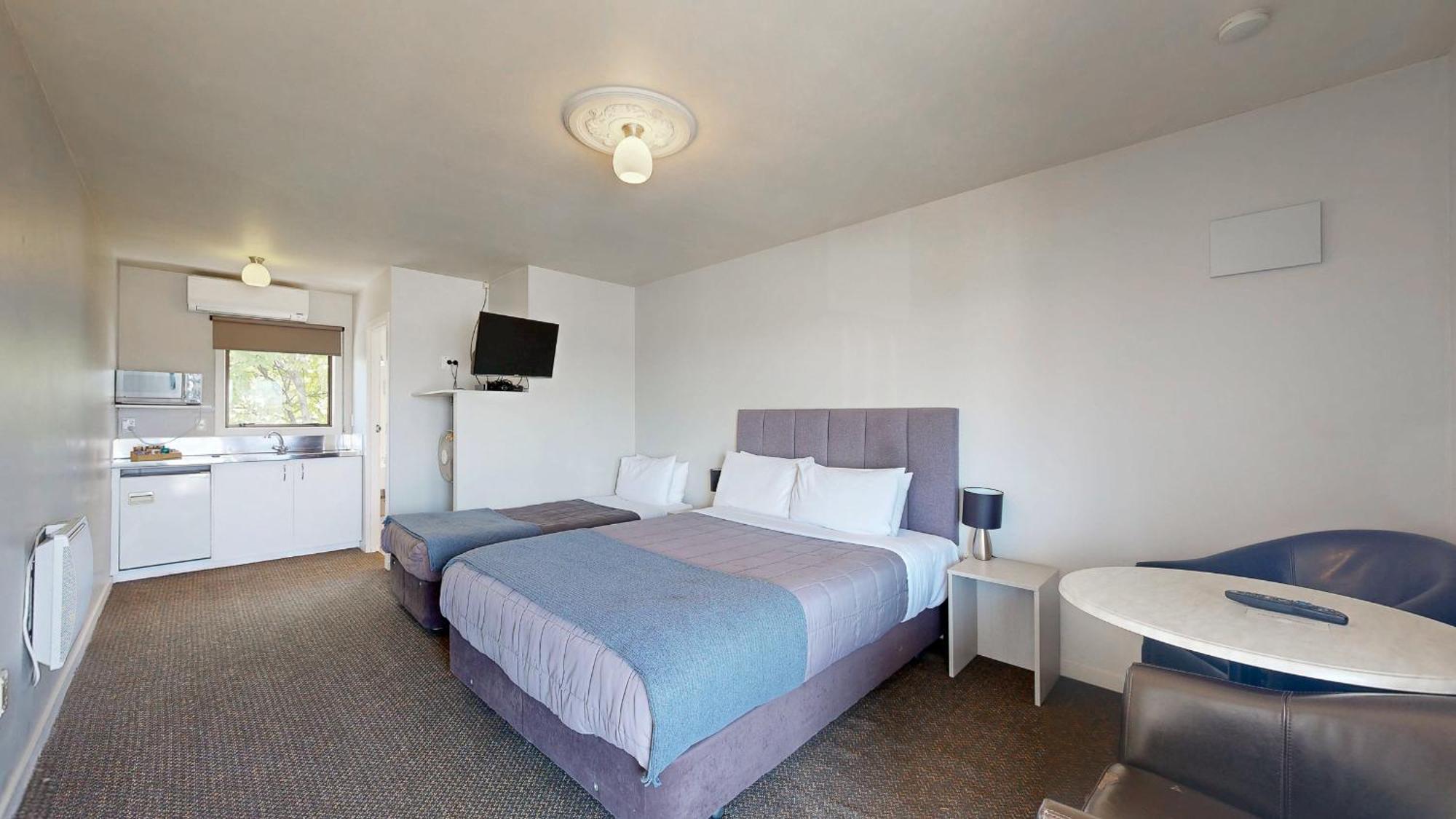 Albatross Motel Нейпир Экстерьер фото
