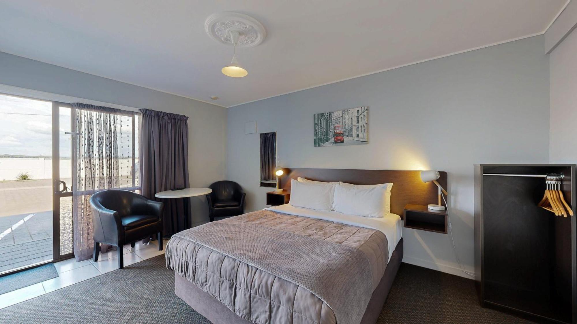 Albatross Motel Нейпир Экстерьер фото